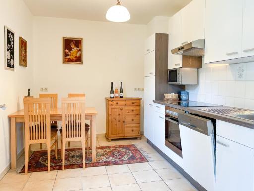 Weinhauer Brustbauers Stöckl (Weingut, Heuriger, Ferienwohnungen) - Housity