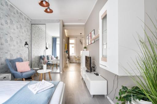 BpR Chic Gem in the Heart of the City - Housity