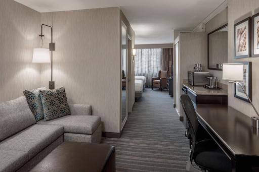 DoubleTree Suites by Hilton Minneapolis Downtown - Housity