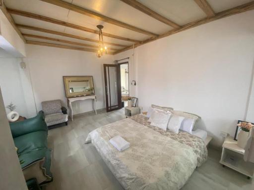 Medom's BnB - Housity