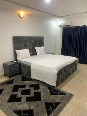 Weena Hotel & Resort - Housity