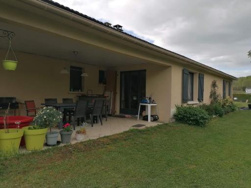 Maison de campagne à Balaives et Butz - Housity