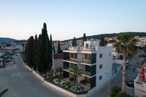 Ero on the beach - Housity