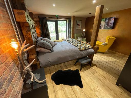 The Mash Tun - Housity