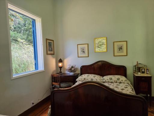 Quarto das Rosas no Vale do Café - Housity