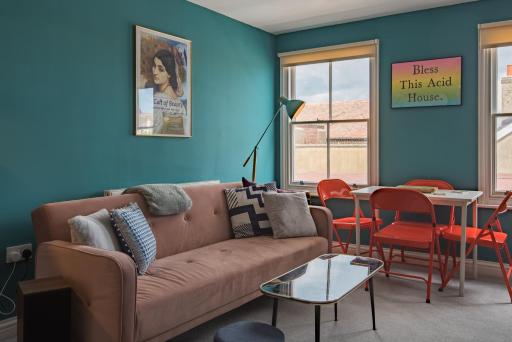 Blackhorse Loft - spacious apartment by the sea - Housity