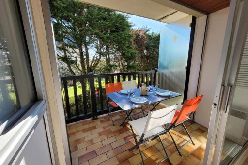 38 M Near The Sea With Wifi Balcony And View - Housity