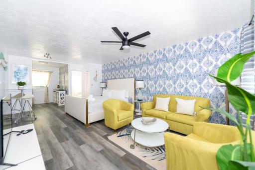 Sofi Beach Apartments - Housity