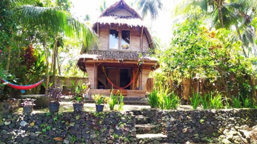 Rumah Saung Batukaras - Housity