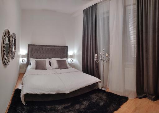 2 izbový byt 60m2 v centre na Bakossovej, 24h self checkin - Hizvo