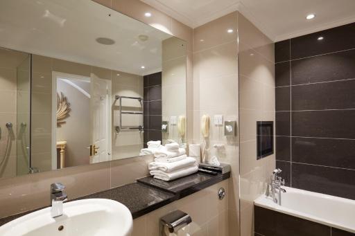 Manor House Country Hotel - Housity