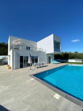 Villa Panorama Modi, with pool and stunning views - Housity