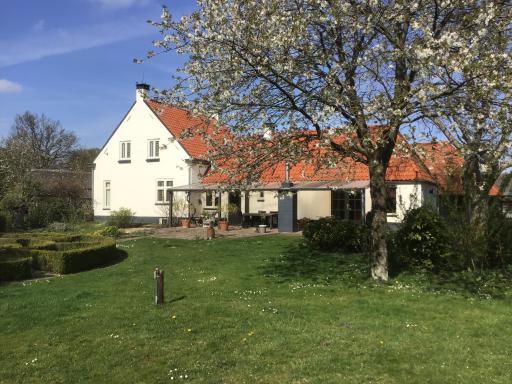 Horse and Hound - Housity