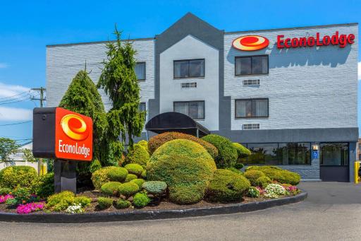 Econo Lodge - Housity