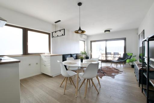 Penthouse Apartment by Hi5 -at the top of Budapest - Housity