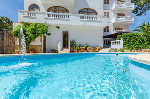 YourHouse La Cabanya 8 beach apartments in Canyamel - Housity