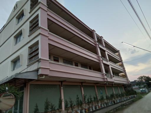 Sathorn Waterside Chaiyaphum Residence (At HOme) - Housity