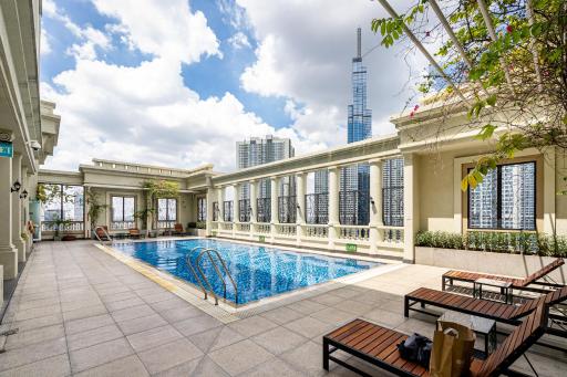 The Manor 2 Luxury Apartment Free roof top pool - Housity