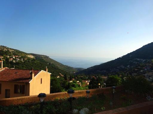 2 pièces cabine vue mer la turbie - Housity