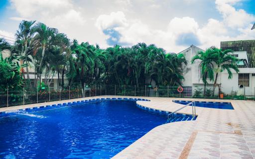 Casa de descanso con Jacuzzi privado - Girardot - Housity