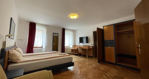 Z House - Housity