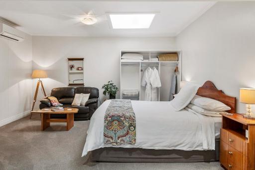 Ellie's Cottages - Housity