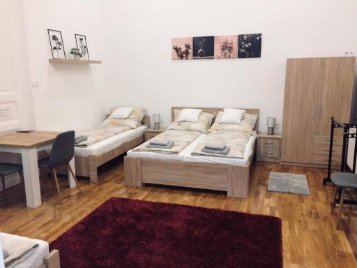 Déri Kert Apartmanház A - Housity