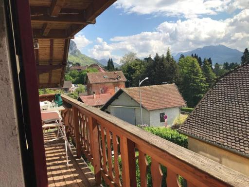 COTES ET LAC - Charme, Parking, Proche Lac et Randonnée - Housity