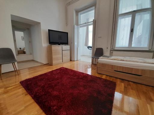 Déri Kert Apartmanház A - Housity