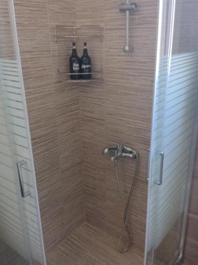 "Thea" Valis Apartments - Housity