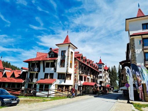 Holiday in Pamporovo - Housity