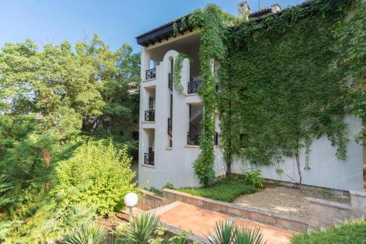 Oasis Resort & Spa Cozy Studio - Housity