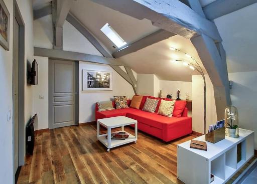 La Mansarde : Cosy et Charme au Centre Historique - Housity