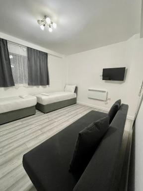Comfortable - Cosy - Budget Studios in City Center - Housity