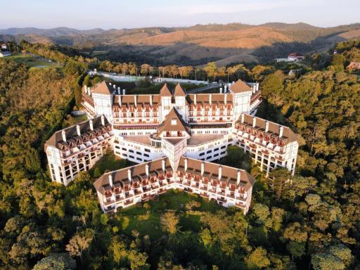 CASTELO NAS MONTANHAS - Housity