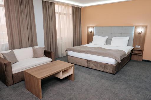 Hotel Tundzha - Renovated! - Hizvo