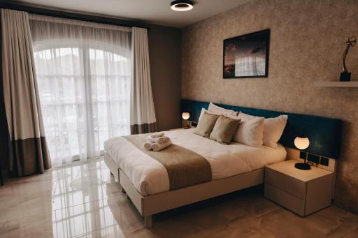 Dock 1 Boutique Hotel - Housity