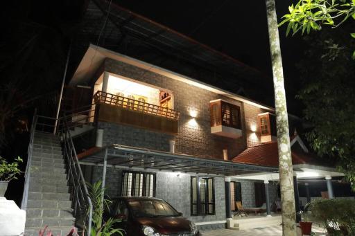 Anandam Stays - Premium 3BHK plush homestay, Vaikom near Kumarakom - Housity