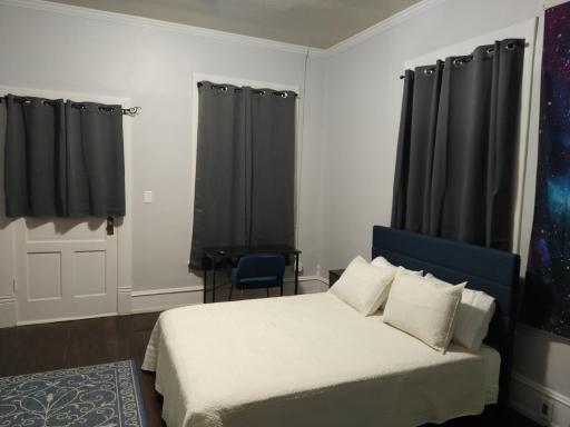 Premium Suite private bathroom w full house amenities rm 5 - Housity