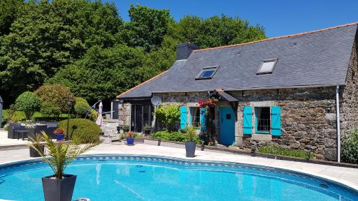 Maroux Vian Country Cottage - Housity