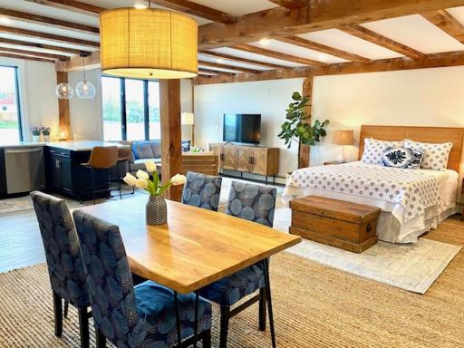 Serene Waterfront Studio in Downtown Portsmouth - Hizvo