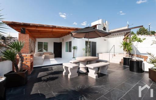 Amplio Departamento con Terraza y Jacuzzi! - Housity