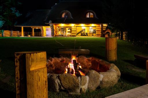 SASKI ZAKĄTEK, WAKACJE W BAJKOWYM DOMKU!!! MAZURY, SAUNA, JEZiORO, POMOST, - Housity
