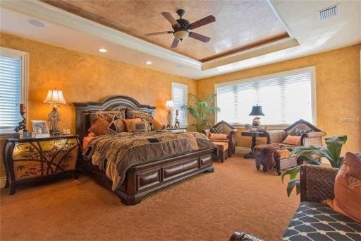 Large Mediterranean Oasis - Water Views & Pool - Housity