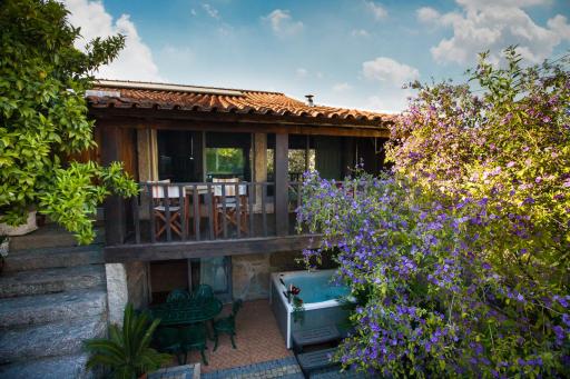 Pedra Bela - Cozy House w/ Private Jacuzzi @ Geres - Housity