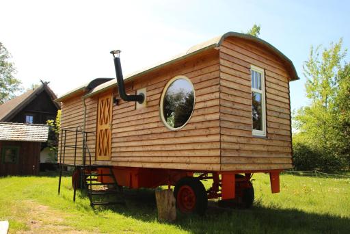 Dom Žaba - Spreewaldatmosphäre im neu renovierten Bauwagen - Housity