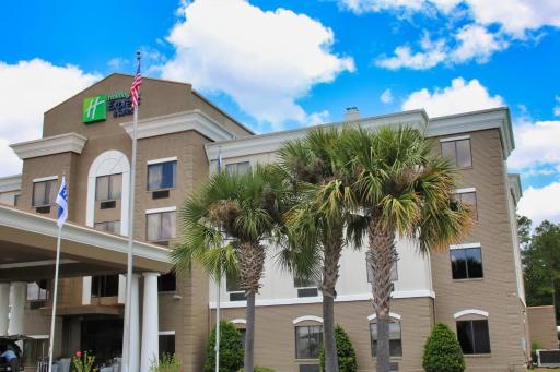 Holiday Inn Express by IHG - Housity