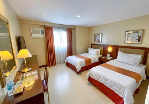 Royal Garden Hotel - Housity