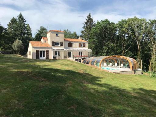 Villa 15 pers Mervent, vue sur lac, piscine,Vendée - Housity