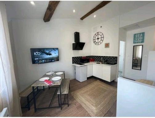 The California Dream - hyper-centre - 2mn gare SNCF - WIFI NETFLIX gratuit - Housity